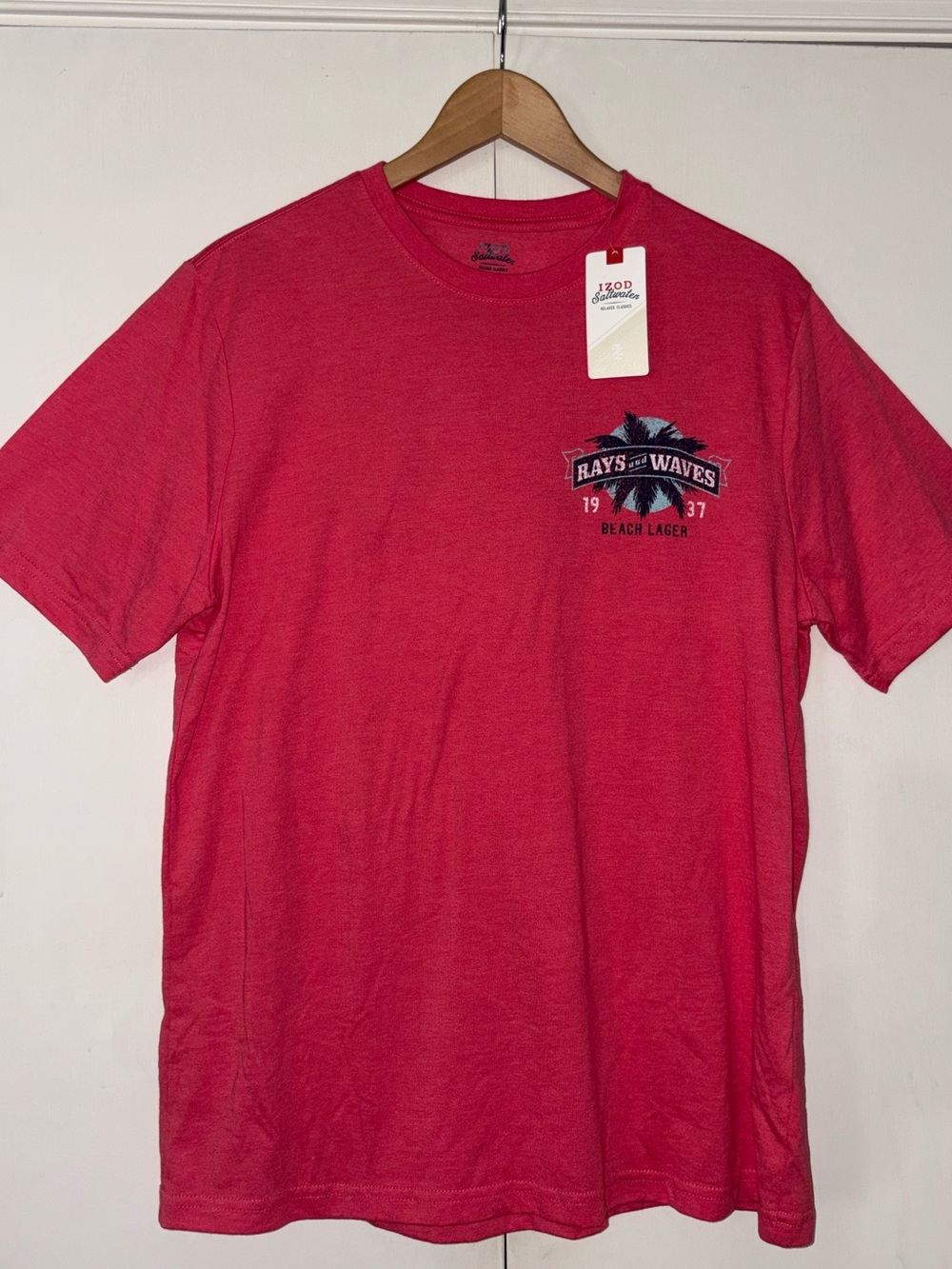 IZOD Red Short-Sleeve Graphic Crewneck Tee